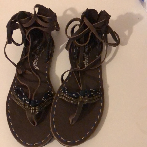 Free People Sandals S 37 NWT - Picture 1 of 9